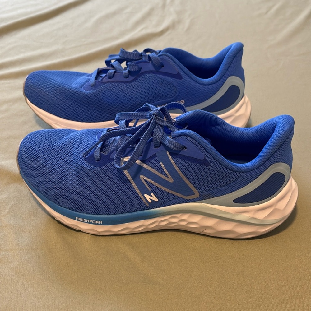New Balance Fresh Foam Running Shoes – Comfortable & Stylish